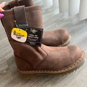 Dr Martens Steel Toe Heavy Industry Boots- Unisex size 8 W/ 7 M